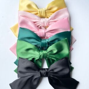 PINZA DE MOÑO EN SATIN